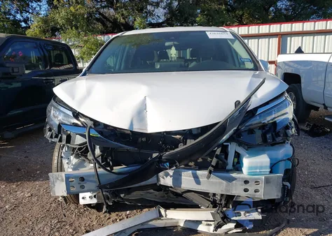 2021 Toyota Sienna Le из США, поврежденный, VIN 5TDKRKEC8MS070152